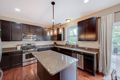 51152 E Bourne Terrace, Novi, MI 48374 - Photo 3
