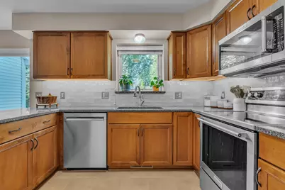 2690 Chateau Court, Ann Arbor, MI 48103 - Photo 17