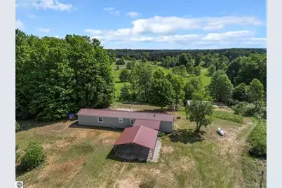 4622 Vista Valley Trail, Mesick, MI 49668 - Photo 3