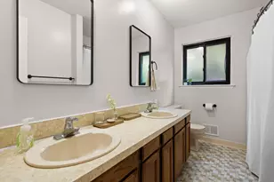 419 Glenbrook Ct, Saline, MI 48176 - Photo 31