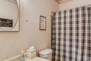 109 Parkshore Dr, Battle Creek, MI 49014 - Photo 17