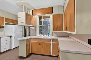 1124 Ashley Dr, Kalamazoo, MI 49048 - Photo 19