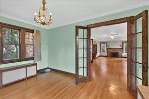 1124 Ashley Dr, Kalamazoo, MI 49048 - Photo 11