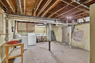 1124 Ashley Dr, Kalamazoo, MI 49048 - Photo 35