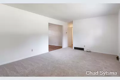1643 Stonewood Drive SE, Lowell, MI 49331 - Photo 3