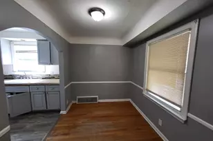 20237 Kingsville St, Harper Woods, MI 48225 - Photo 5