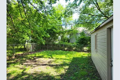 20237 Kingsville Street, Harper Woods, MI 48225 - Photo 3