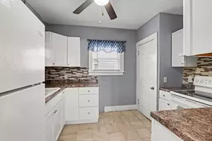 727 Staples Ave, Kalamazoo, MI 49007 - Photo 7