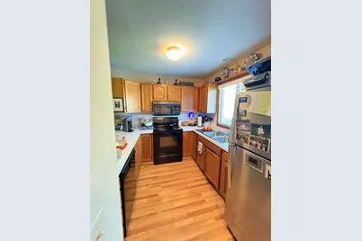 926 Village Court, Holland, MI 49423 - Photo 3