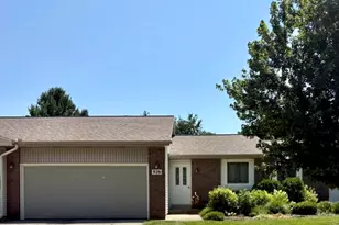 926 Village Ct, Holland, MI 49423 - Photo 1