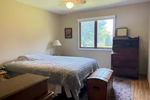 926 Village Ct, Holland, MI 49423 - Photo 7
