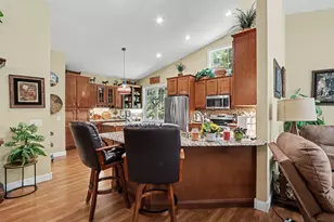 2181 Hunters Run, Kalamazoo, MI 49048 - Photo 7