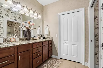 2181 Hunters Run, Kalamazoo, MI 49048 - Photo 13