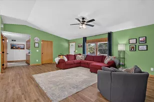 117 Charlotte St, Edmore, MI 48829 - Photo 13