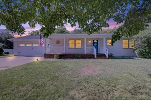 117 Charlotte St, Edmore, MI 48829 - Photo 1