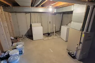2665 Ridgecroft Dr SE, Kentwood, MI 49546 - Photo 27