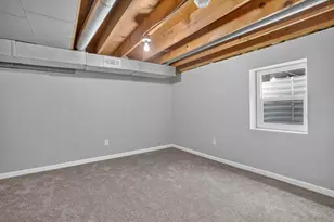 2665 Ridgecroft Dr SE, Kentwood, MI 49546 - Photo 37