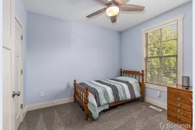 2034 Celadon Drive NE, Grand Rapids, MI 49525 - Photo 15