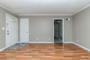 3593 Oakwood St, Ann Arbor, MI 48104 - Photo 5