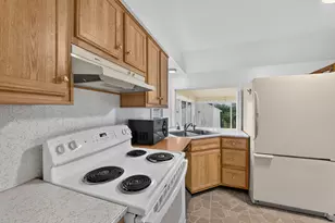 1612 Homecrest Ave, Kalamazoo, MI 49001 - Photo 11