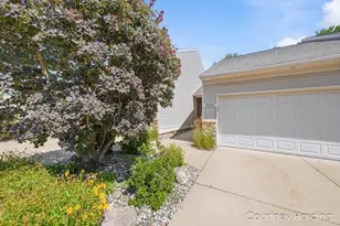 2925 Stoney Creek Ct, Hudsonville, MI 49426 - Photo 3