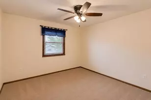 138 Grand Castle Terrace, Battle Creek, MI 49014 - Photo 17