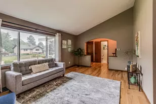 138 Grand Castle Terrace, Battle Creek, MI 49014 - Photo 5