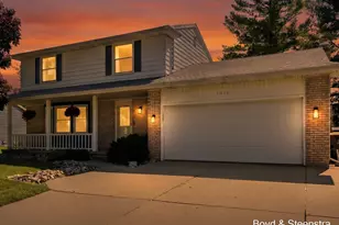 1810 Amberina Dr, Lansing, MI 48917 - Photo 3