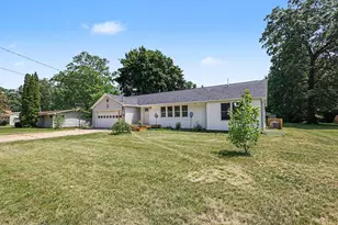 965 Victor Ave, Muskegon, MI 49445 - Photo 1