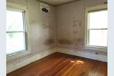219 E Delaware, Decatur, MI 49045 - Photo 15