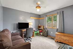 9295 Stonehouse Ave, Livonia, MI 48150 - Photo 21