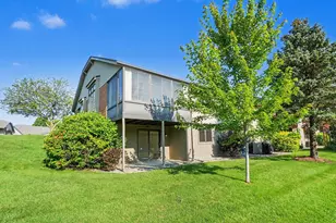 233 Parkside Dr, Zeeland, MI 49464 - Photo 19