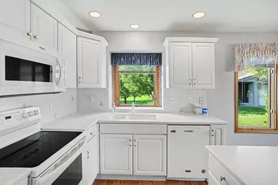 233 Parkside Drive, Zeeland, MI 49464 - Photo 3