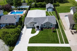 340 N Berrien St, New Buffalo, MI 49117 - Photo 1