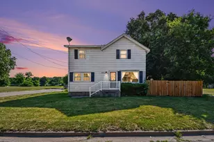 423 N Hudson St SE, Lowell, MI 49331 - Photo 1