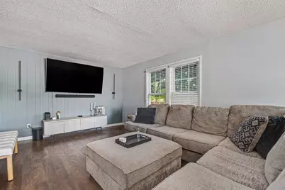 423 N Hudson Street SE, Lowell, MI 49331 - Photo 9