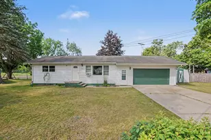 169 Park Pl, Barryton, MI 49305 - Photo 1