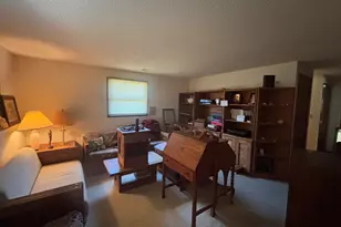 609 Hillock Ct, Grand Haven, MI 49417 - Photo 9