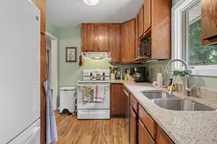 548 N Linden St, Marshall, MI 49068 - Photo 7