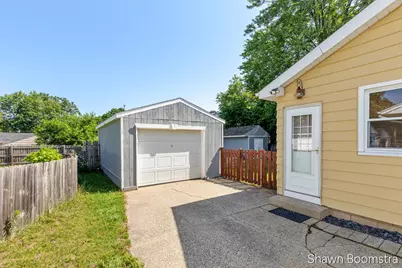 1533 Royal Oak Street SW, Wyoming, MI 49509 - Photo 27