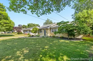 1533 Royal Oak St SW, Wyoming, MI 49509 - Photo 3