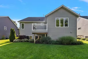 329 Hunters Run Cir, Holland, MI 49423 - Photo 55