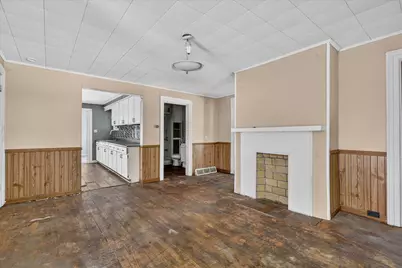 438 E Center Street, Hastings, MI 49058 - Photo 13
