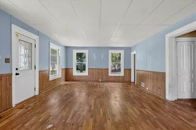 438 E Center Street, Hastings, MI 49058 - Photo 11