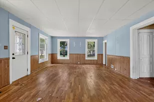 438 E Center St, Hastings, MI 49058 - Photo 11