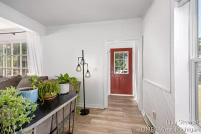 1131 Crescent Street NE, Grand Rapids, MI 49503 - Photo 5