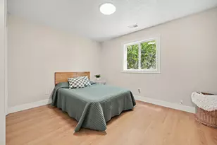 550 W 22nd St, Holland, MI 49423 - Photo 15