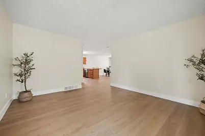 550 W 22nd Street, Holland, MI 49423 - Photo 3