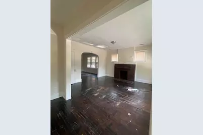 3450 Cadillac Boulevard #Upper, Detroit, MI 48214 - Photo 3