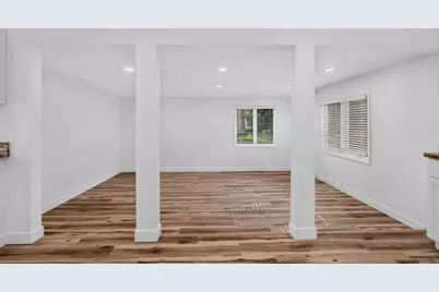 564 Birchwood Street, Jackson, MI 49203 - Photo 15